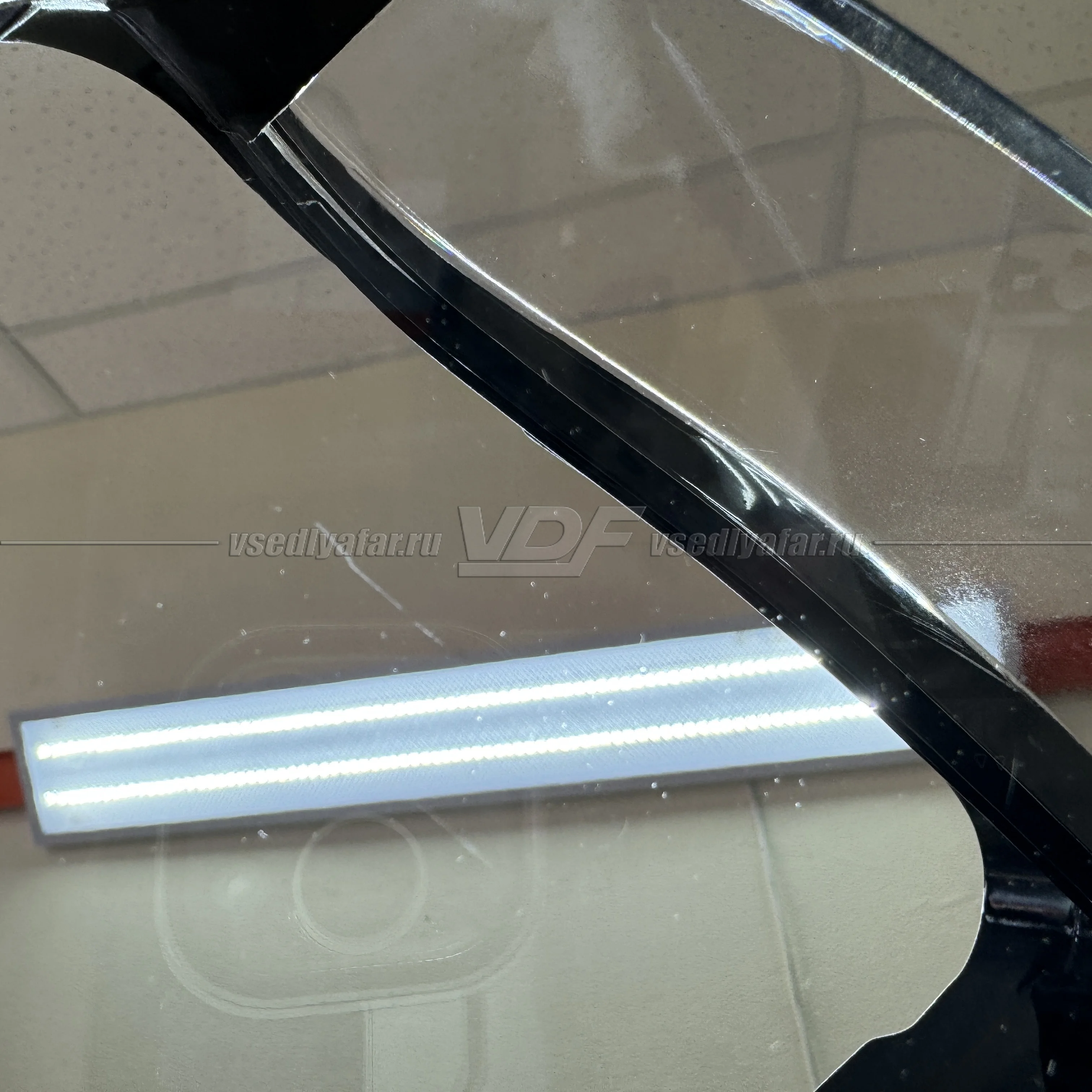 Уцененное стекло для фары Volkswagen Touareg (2014-2018) v2 Правое №3