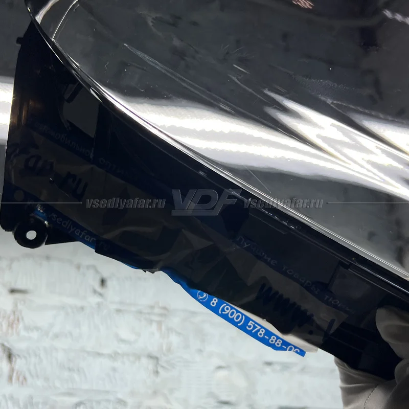 УЦЕНЕННОЕ стекло для фары Lexus LX570 J200 (2015-2022) Правое №1