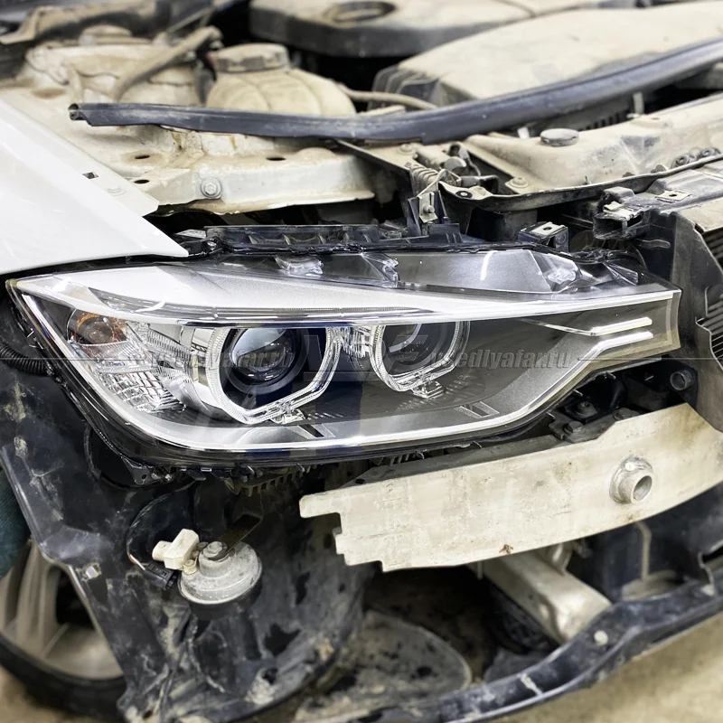 Стекло для фары BMW 3 F30 (2011-2015) Правое
