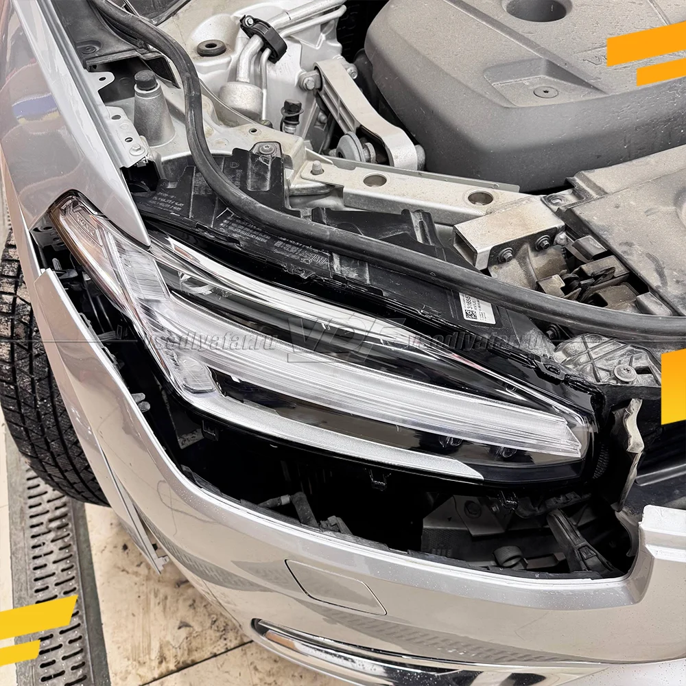 Стекло для фары Volvo XC90 (2014-2022) Левое