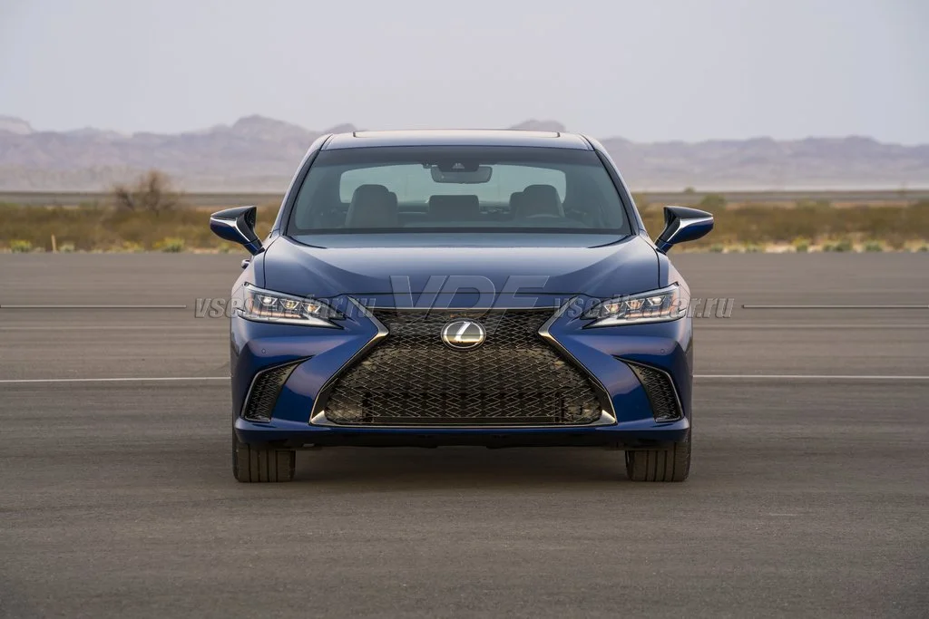 Стекло для фары Lexus ES XZ10 (2018-2021) Левое