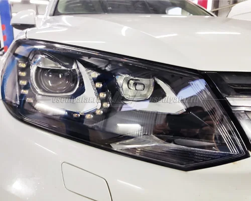 Стекло для фары Volkswagen Touareg (2010-2014) Левое