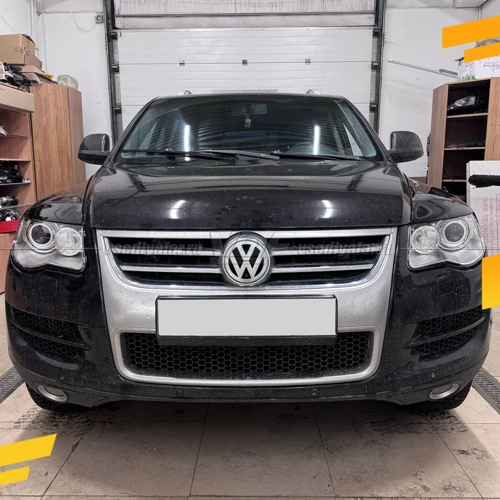 Стекло для фары Volkswagen Touareg (2006-2010) Левое