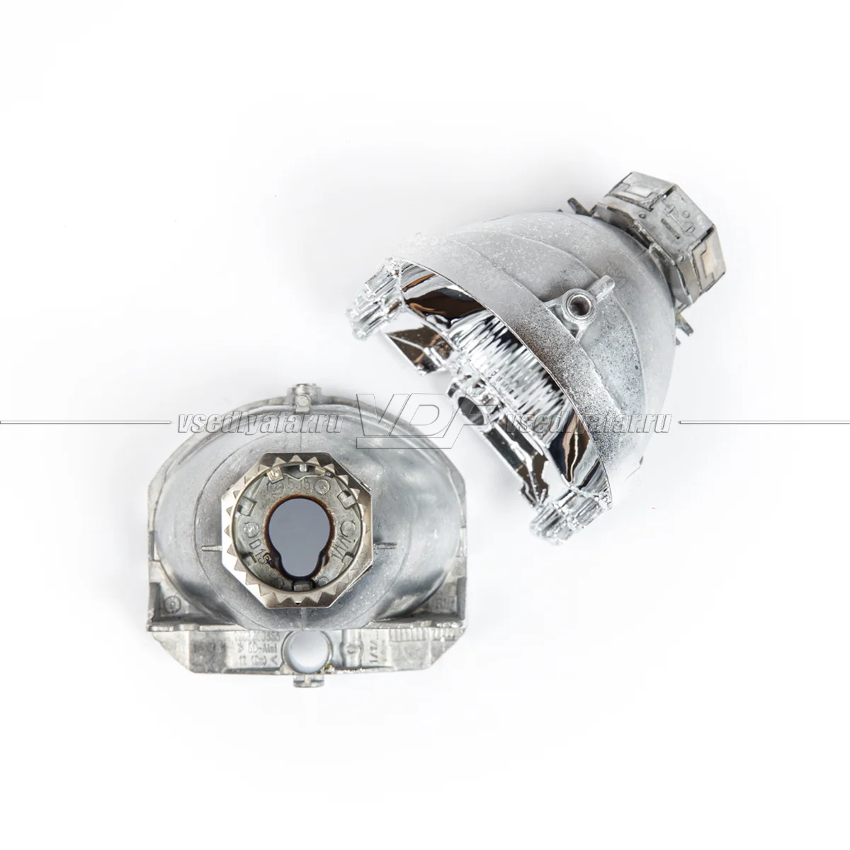 Отражатели линз Bosch 1305300535 Восьмигранник с заново нанесённым покрытием. (комплект 2шт.)