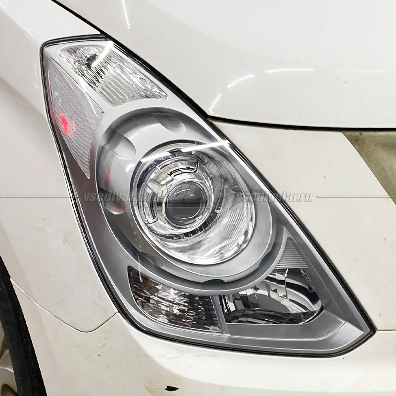 Стекло для фары Hyundai H1 / Starex (2007-2018) Правое