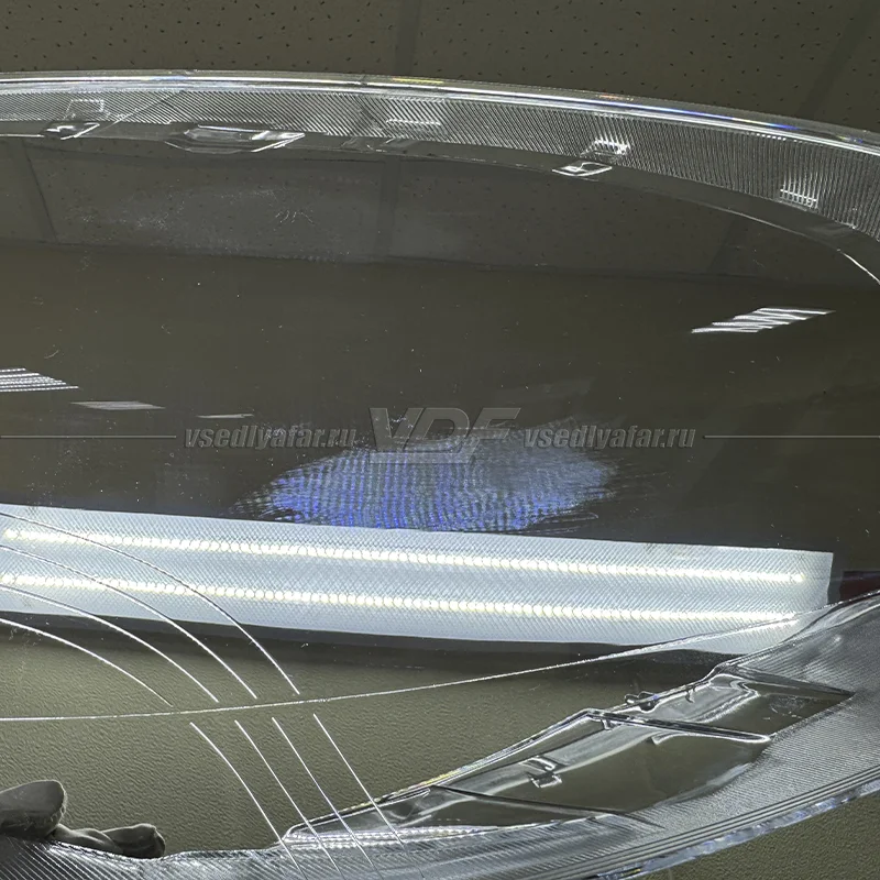 Уцененное стекло для фары Volvo S60 (2010-2013) Правое №1