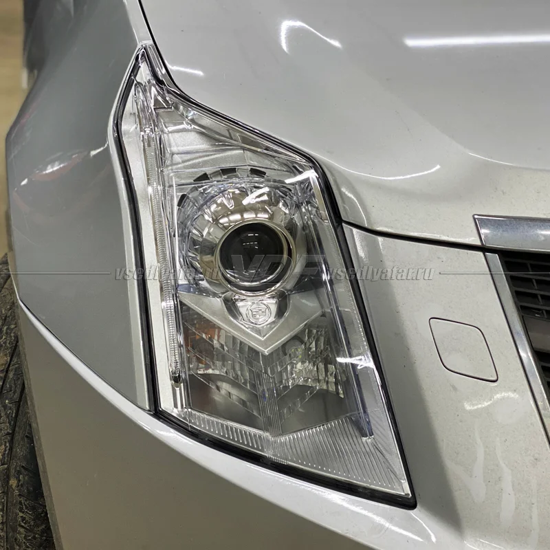 Стекло для фары Cadillac SRX 2 (2009-2017) Правое