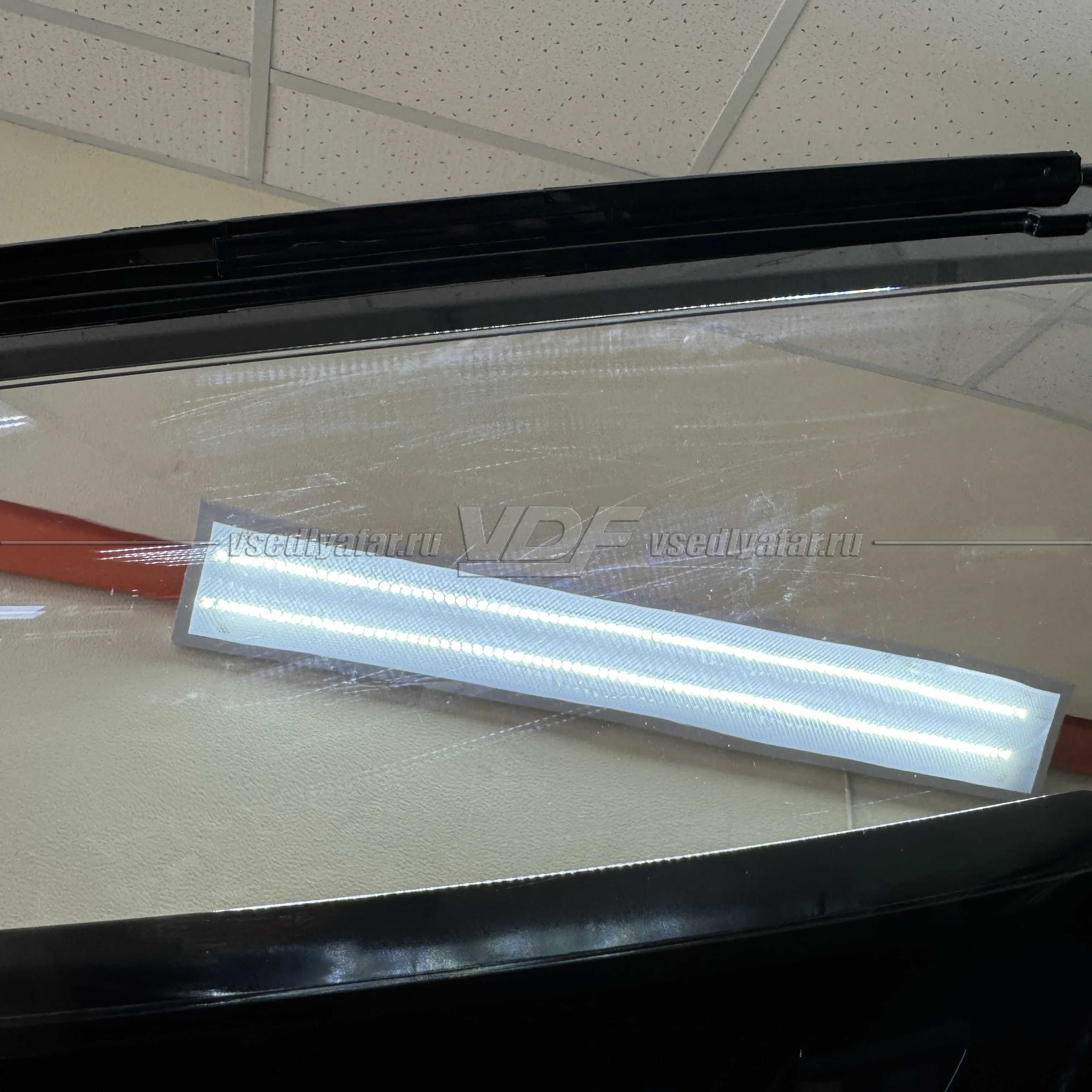Уцененное стекло для фары BYD Seal 07 (2023-2025) Левое №1