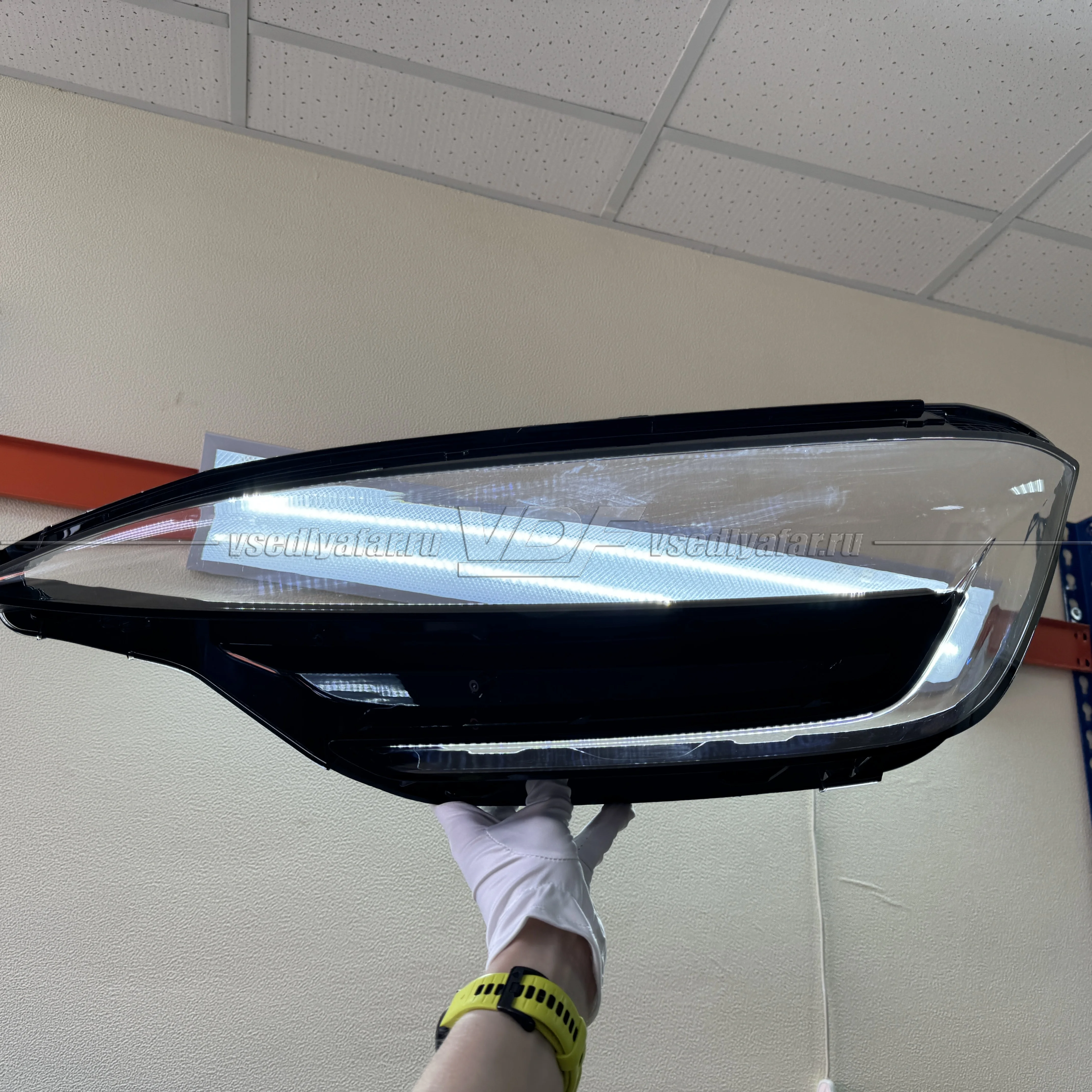 Уцененное стекло для фары BYD Seal 07 (2023-2025) Левое №1