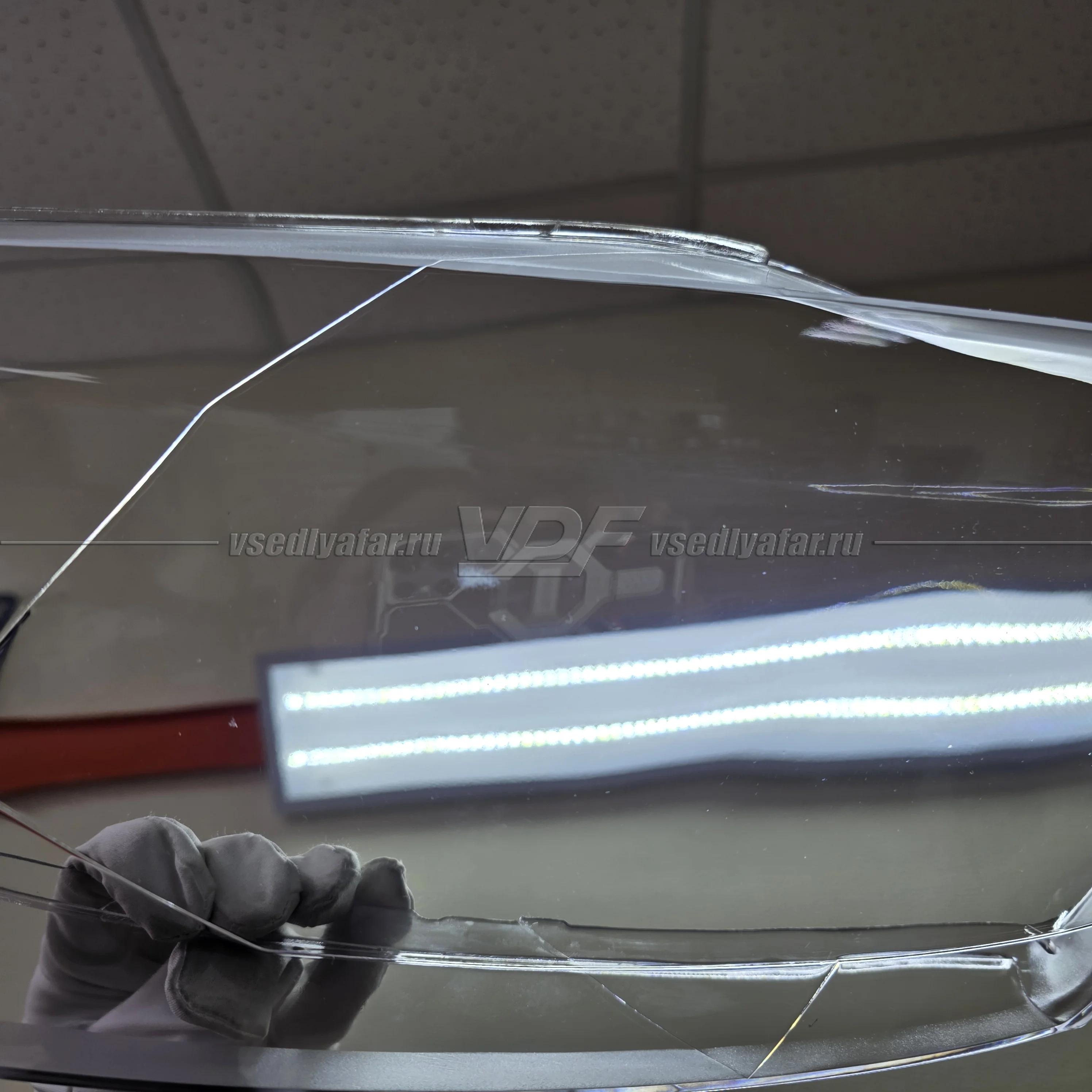 Уцененное стекло для фары Volkswagen Polo Mk5 (2008-2015) Левое №11