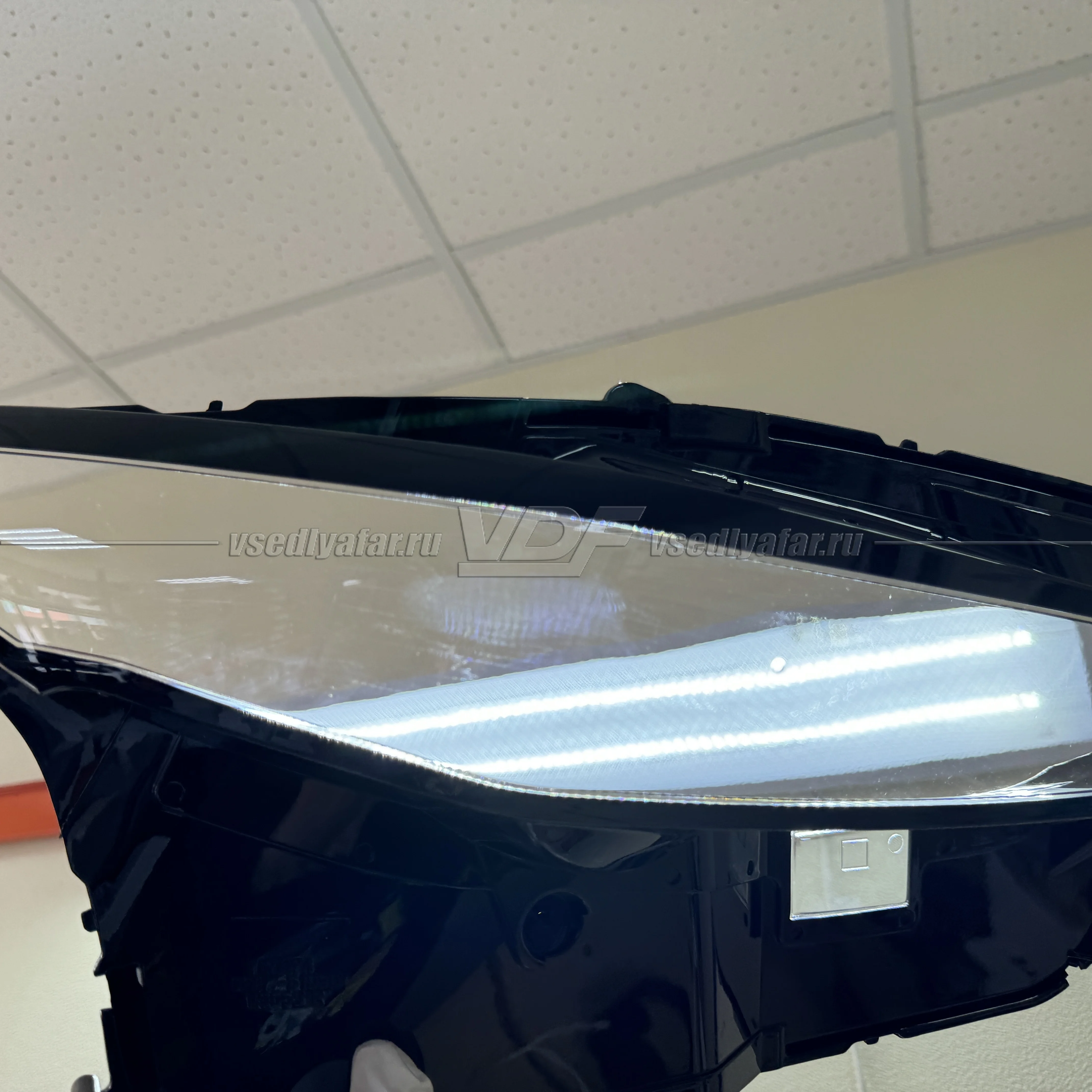 Уцененное стекло для фары MAZDA CX-30 (2019-2025) Правое №1