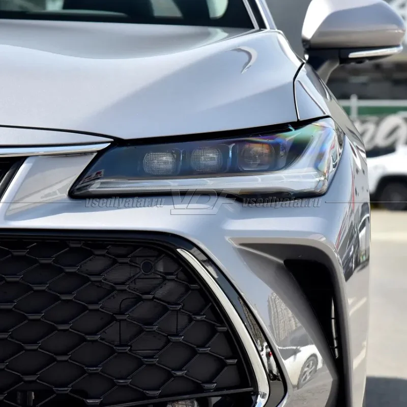 Стекло для фары Toyota Avalon (2022-2023) Правое