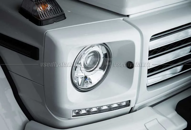 Стекло для фары Mercedes G W463 (2006-2018) 