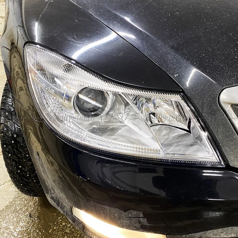 Стекло для фары Skoda Octavia A5 (2008-2013) рестайлинг Правое