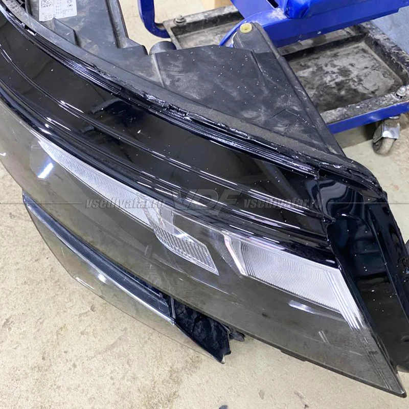 Стекло для фары Skoda Kodiaq (2016-2022) Левое