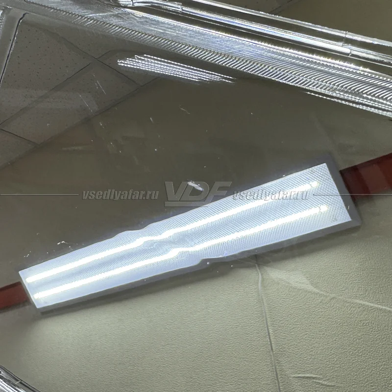 Уцененное стекло для фары Land Rover Freelander 2 (2012 - 2014) Левое №1