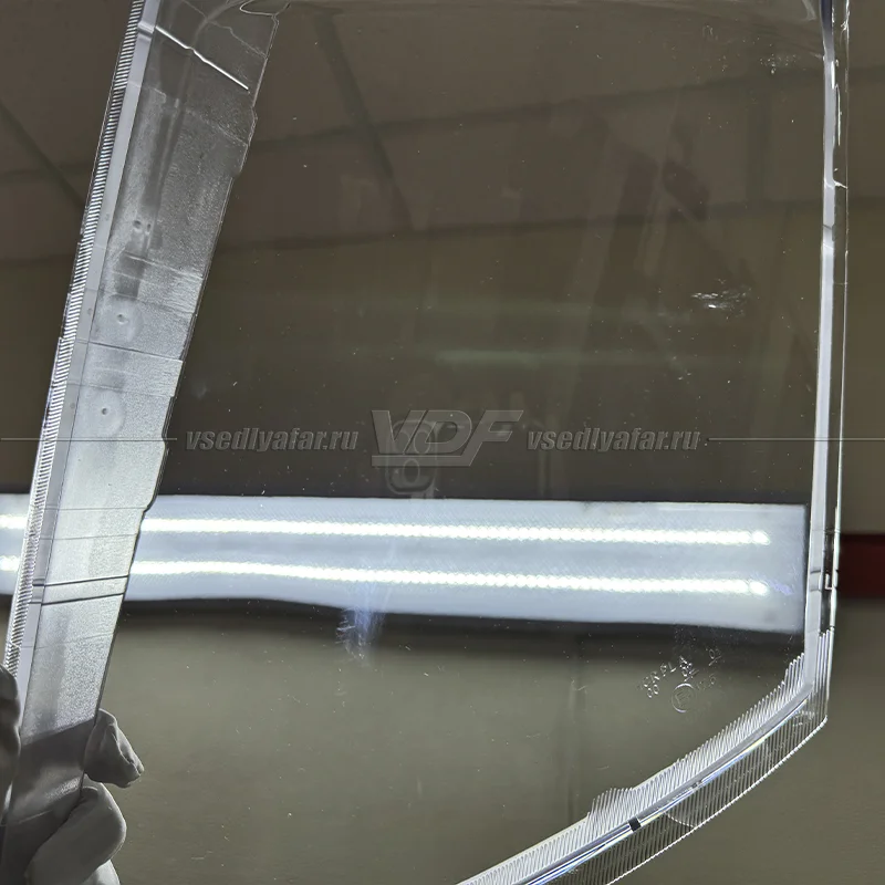 УЦЕНЕННОЕ стекло для фары Volvo FH (2008-2012) Левое №6