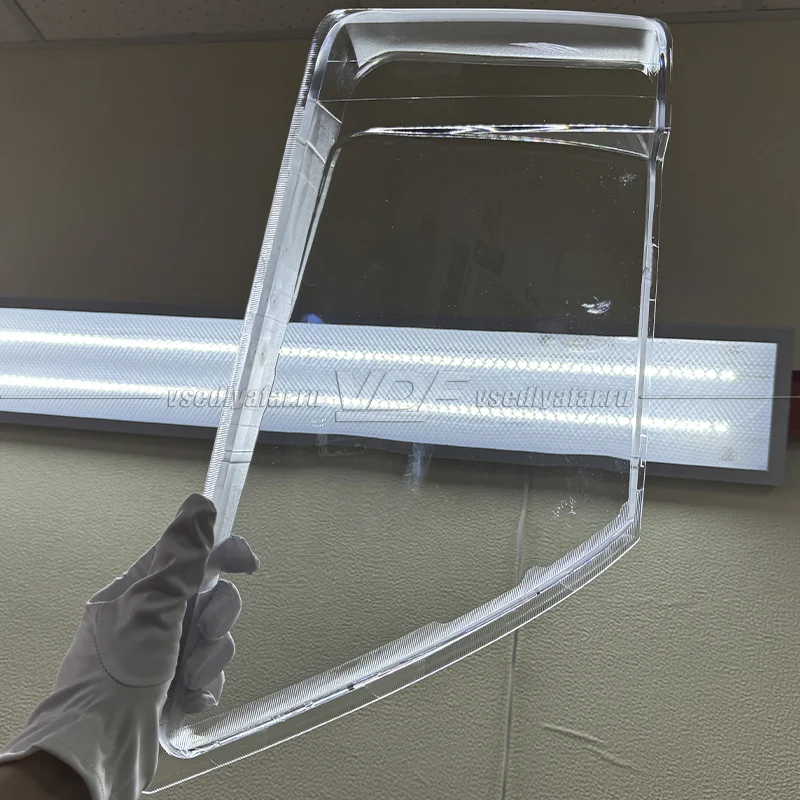 УЦЕНЕННОЕ стекло для фары Volvo FH (2008-2012) Левое №6