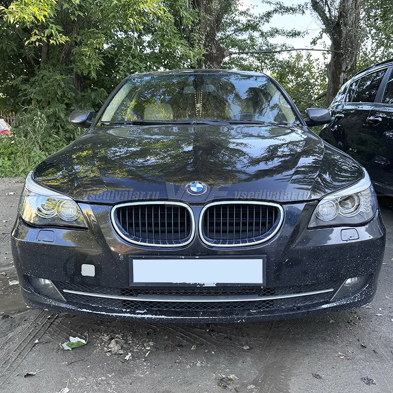 Стекло для фары BMW 5 E60 / E61 (2003-2010) Левое С LED ресничкой и секцией поворотника