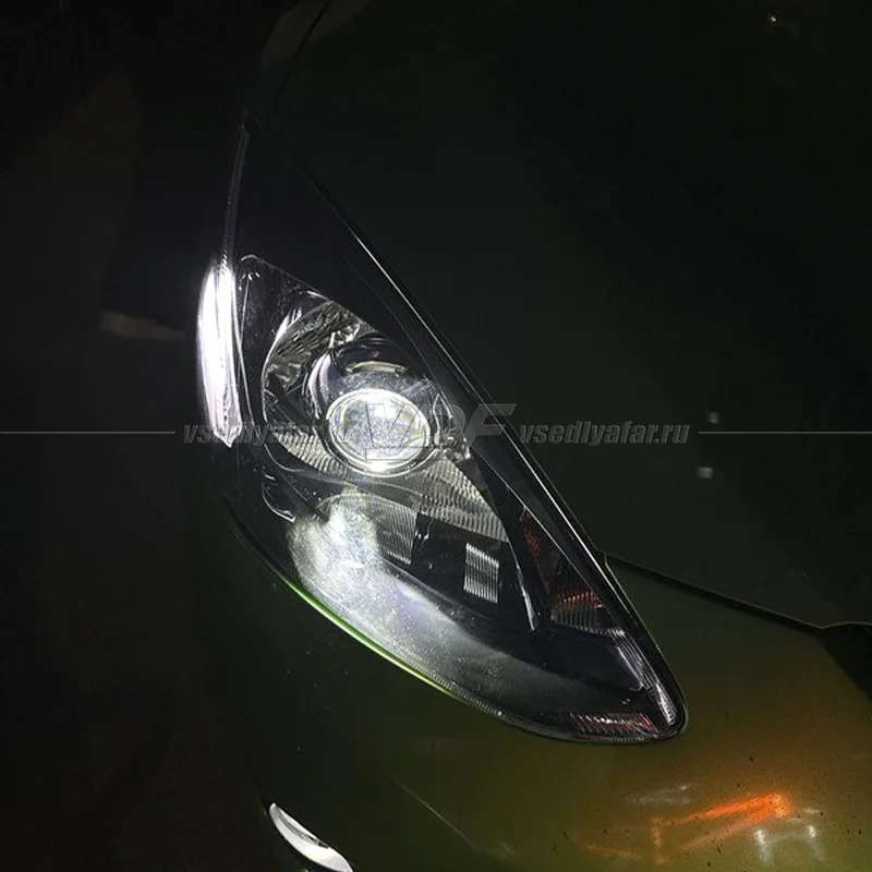 Стекло для фары Mazda 2 DE (2007-2015) Правое