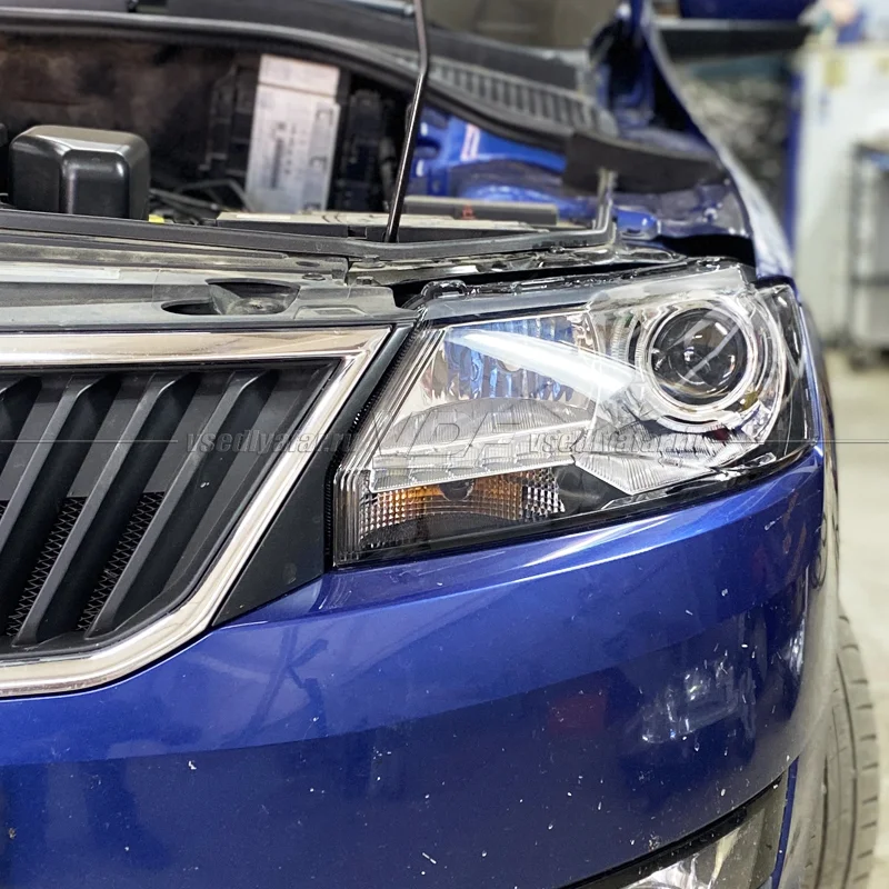 Стекло для фары Skoda Rapid (2012-2020) Левое