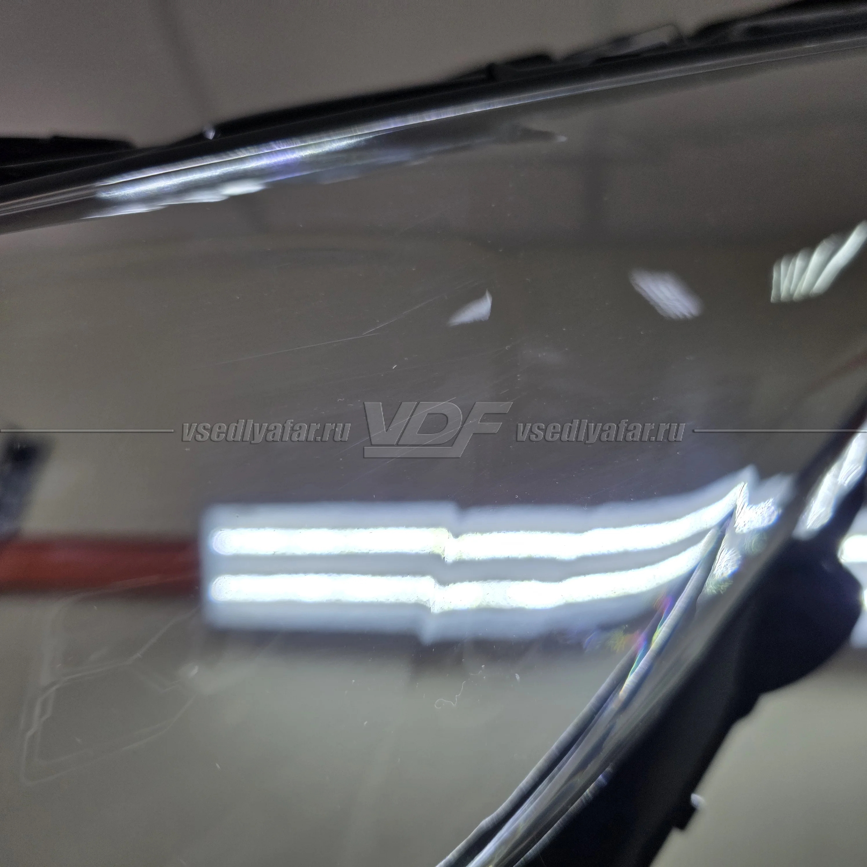 Уцененное стекло для фары Toyota Sienna (XL40) (2020-2024) Левое №1