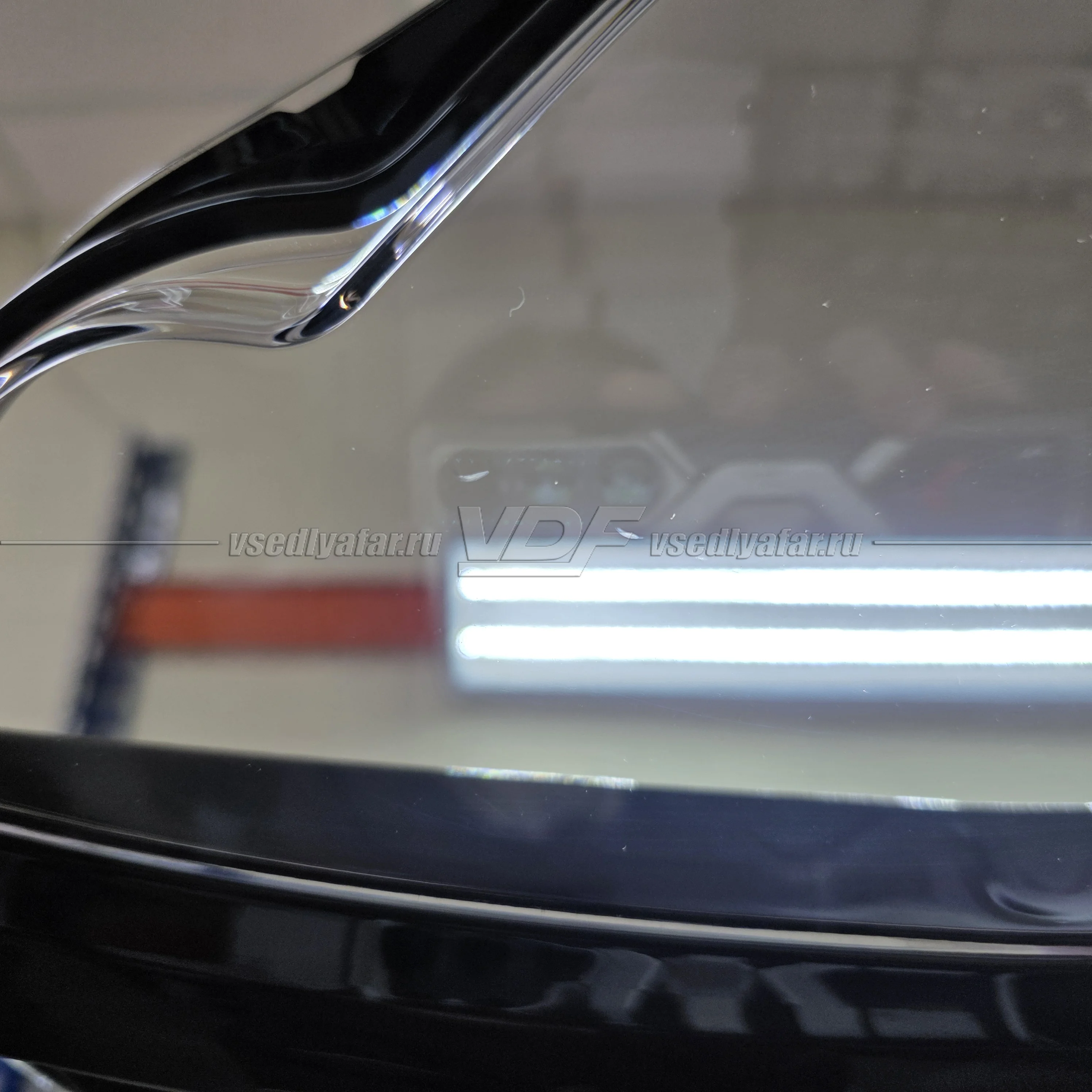 Уцененное стекло для фары Range Rover Velar (2017-2022) Левое №2