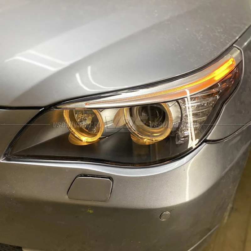 Стекло для фары BMW 5 E60 / E61 (2003-2010) Правое С LED ресничкой и секцией поворотника