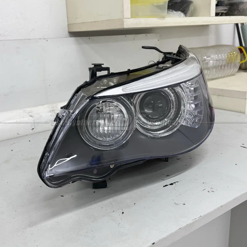 Стекло для фары BMW 5 E60 / E61 (2003-2010) Правое С LED ресничкой и секцией поворотника