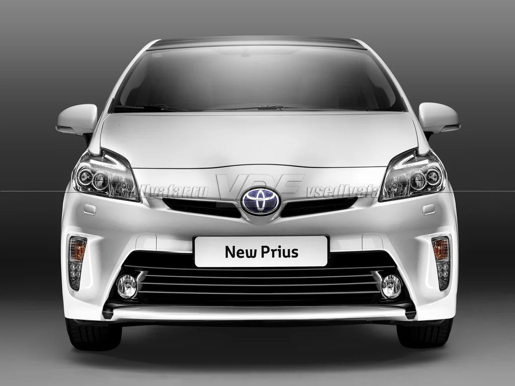 Стекло для фары Toyota Prius (2012-2016) LED Левое