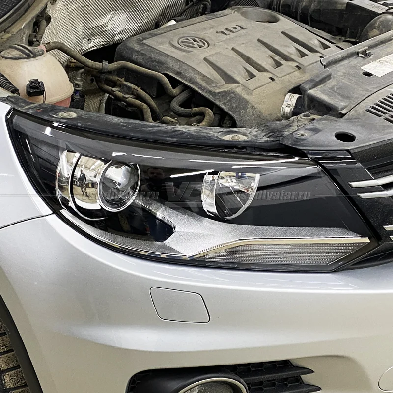 Стекло для фары Volkswagen Tiguan (2011-2016) Правое Ксенон