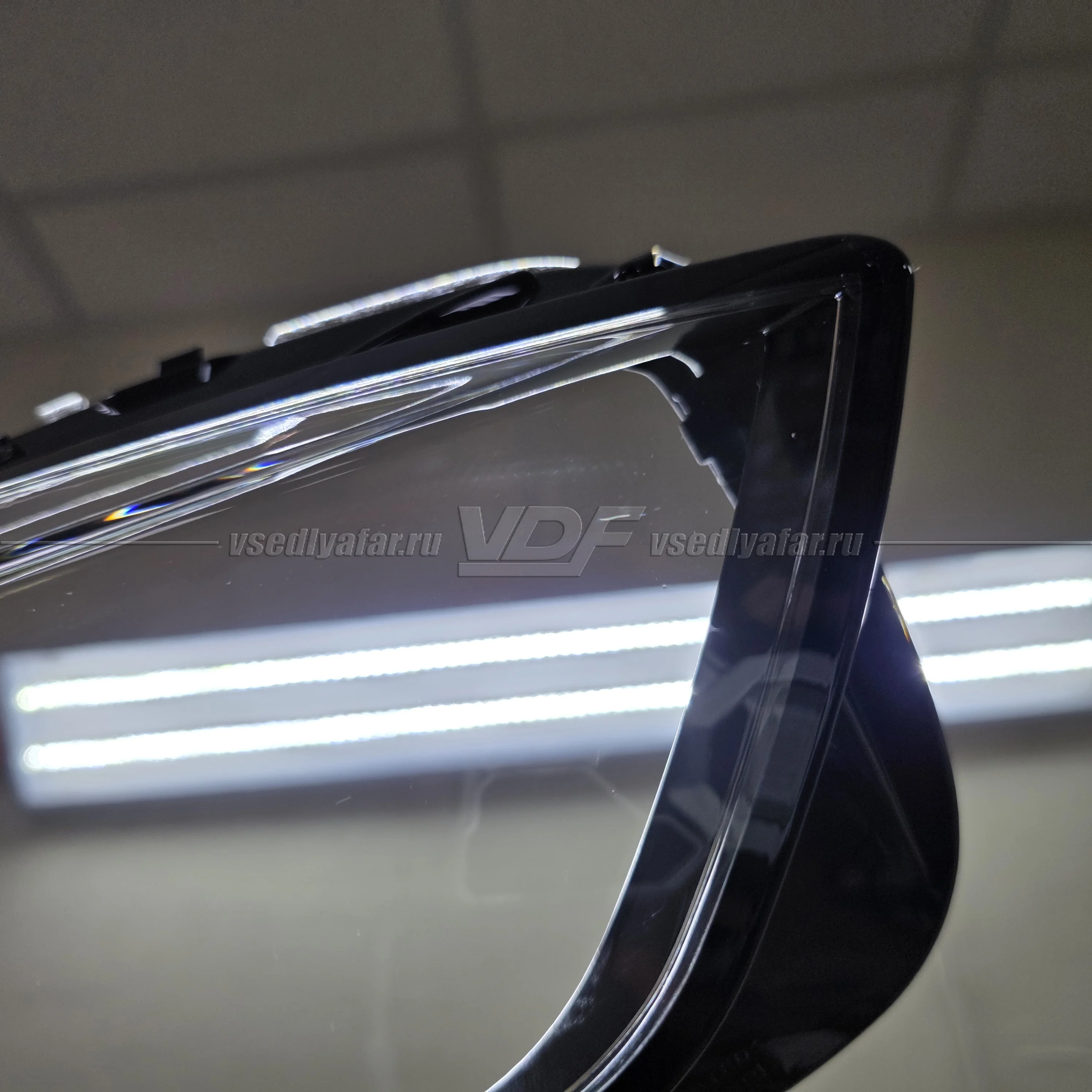 Уцененное стекло для фары BMW 2 F44 (2019-2023) Правое №1