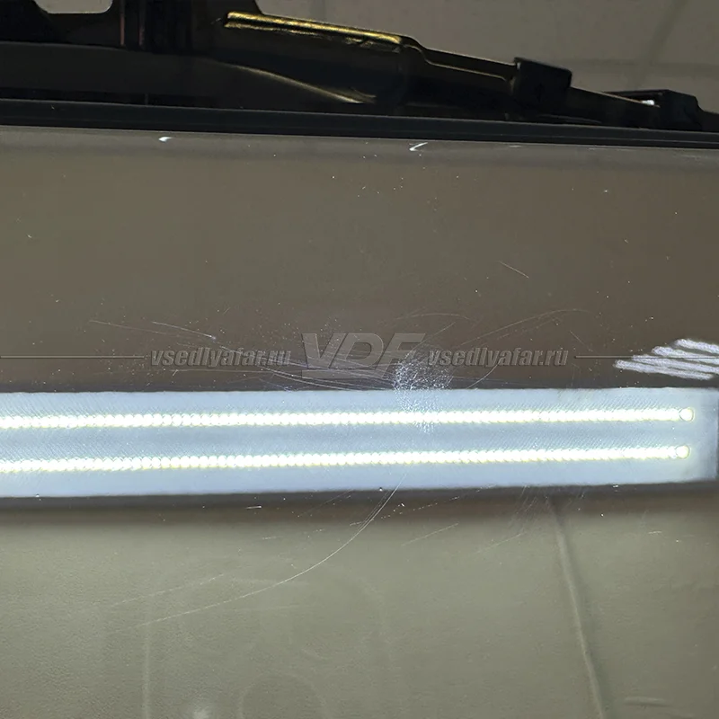 уцененное стекло для фары Toyota Highlander (XU70) (2019-2022) LED Правое №1