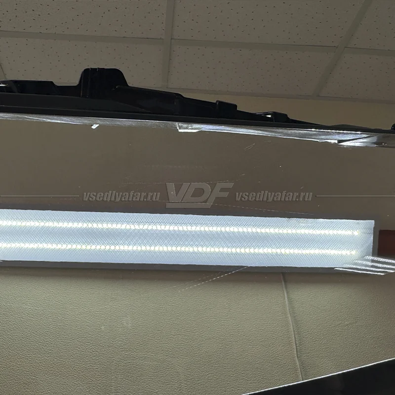 уцененное стекло для фары Toyota Highlander (XU70) (2019-2022) LED Правое №3
