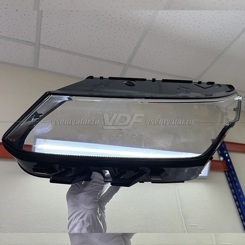 Уцененное стекло для фары Geely Coolray SX11 (2018-2022) LED Левое №1