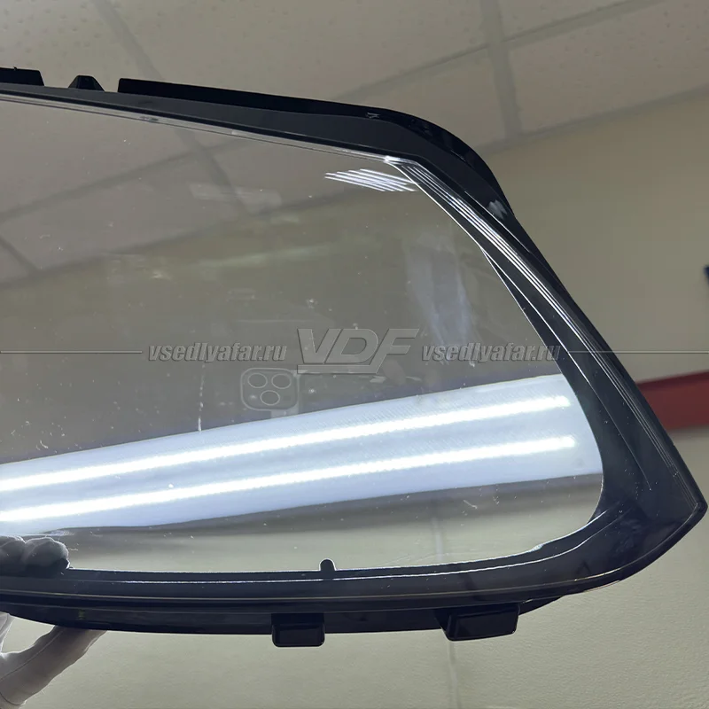 Уцененное стекло для фары Volkswagen Touran (2010-2015) Правое №3