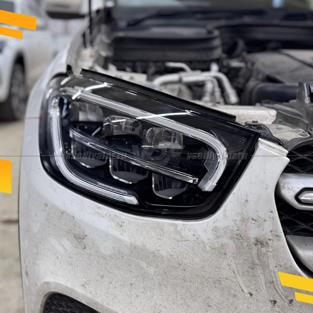Стекло для фары Mercedes GLC X253 (2019-2022) Правое