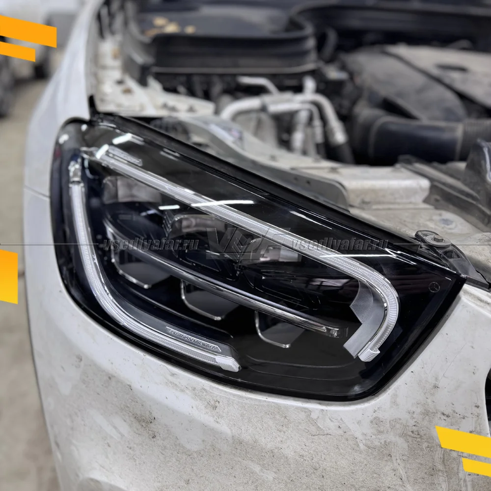 Стекло для фары Mercedes GLC X253 (2019-2022) Правое