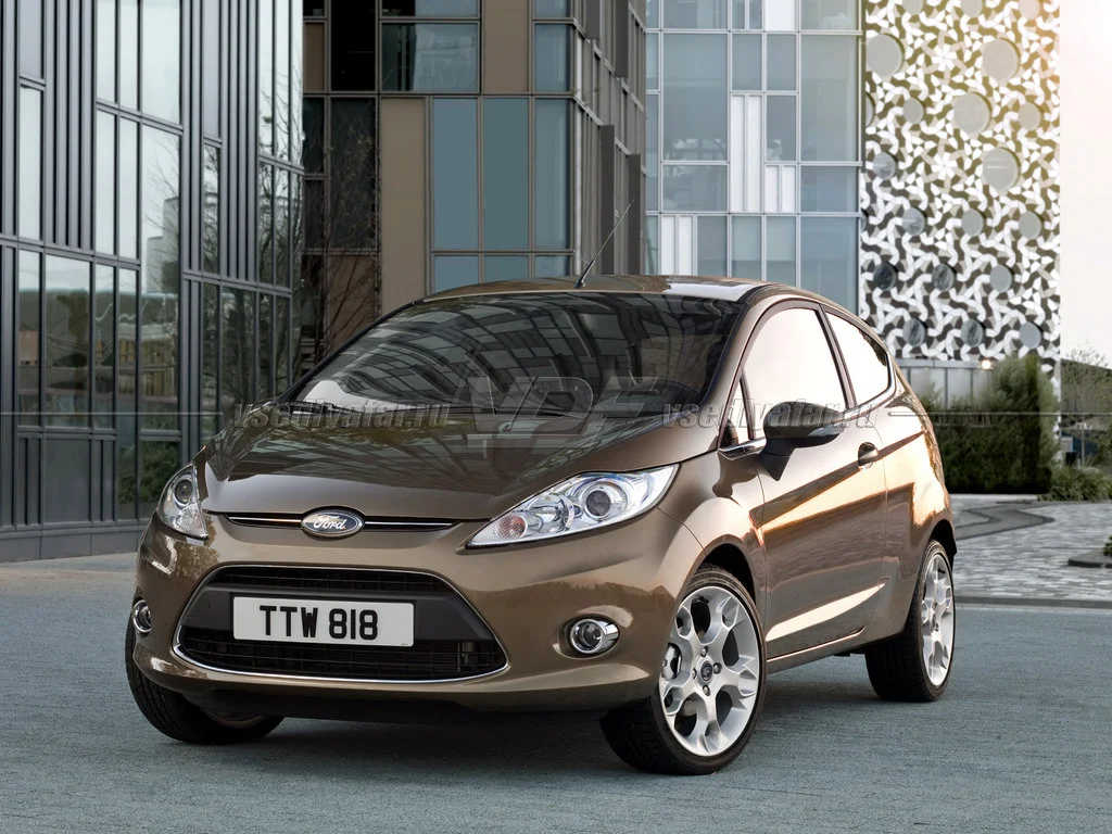 Стекло для фары Ford Fiesta (2008-2012) Левое