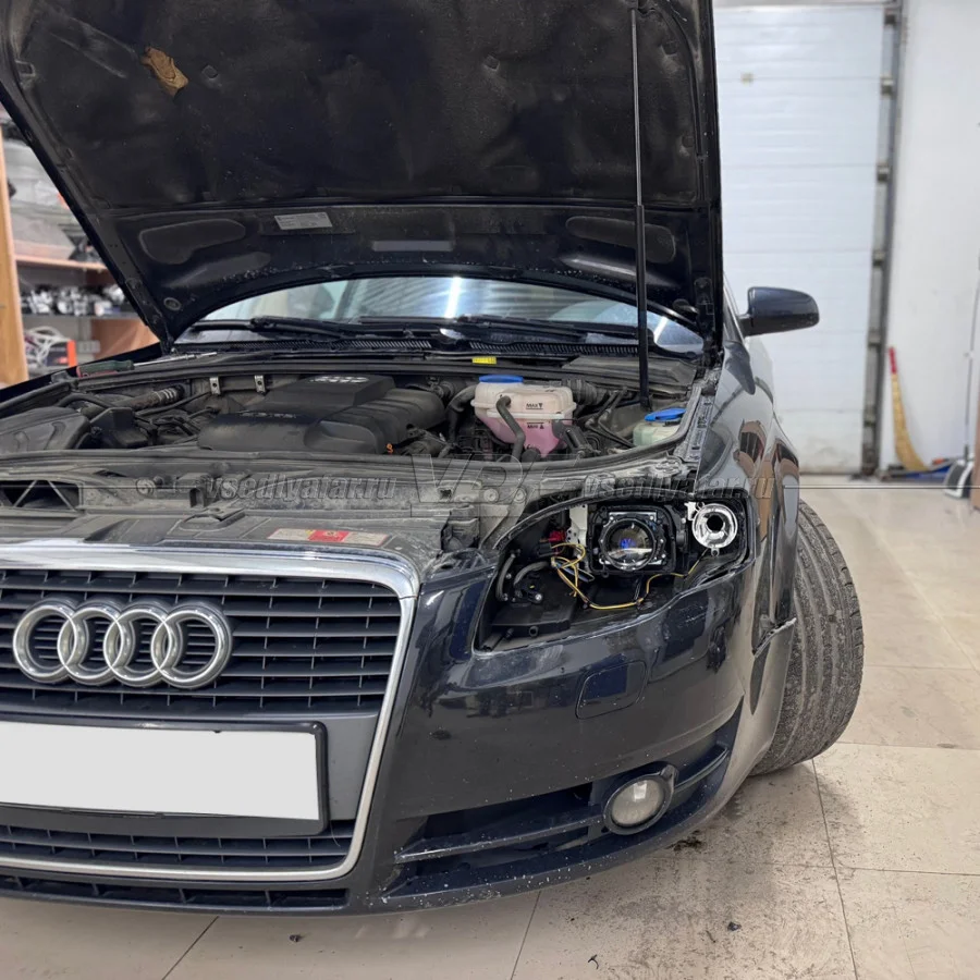 Рамки для замены линз в фарах Audi A4 2004-2008 Тип 2