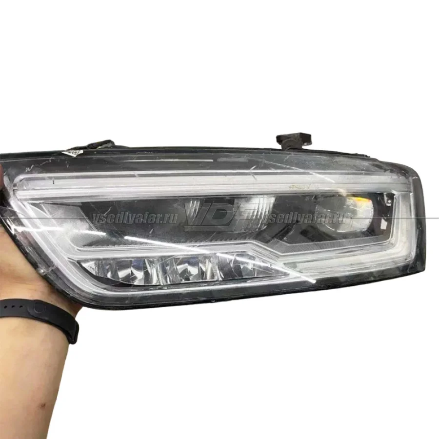 Рамки для замены линз в фарах Audi Q3 2016-2019 LED