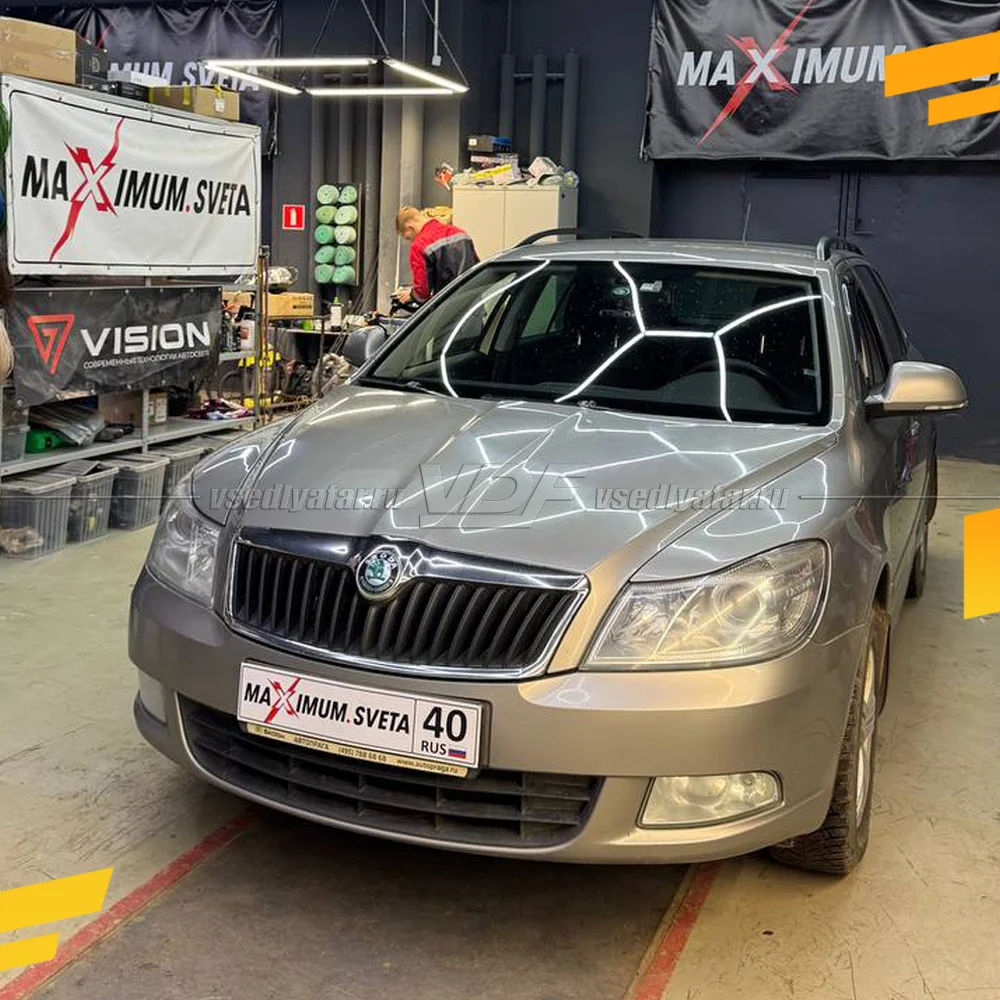 Рамки для замены линз в фарах Skoda Octavia A5 2008-2013 Галоген Цельная