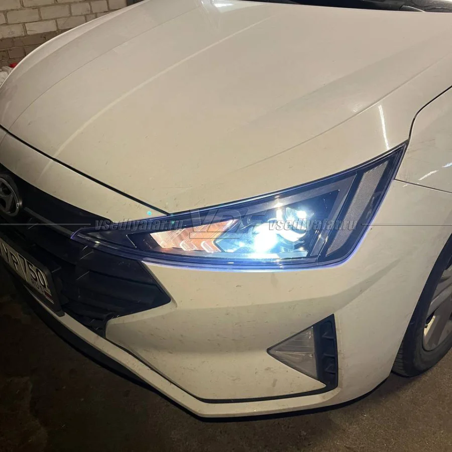 Рамки для замены линз в фарах Hyundai Elantra 2018-2020