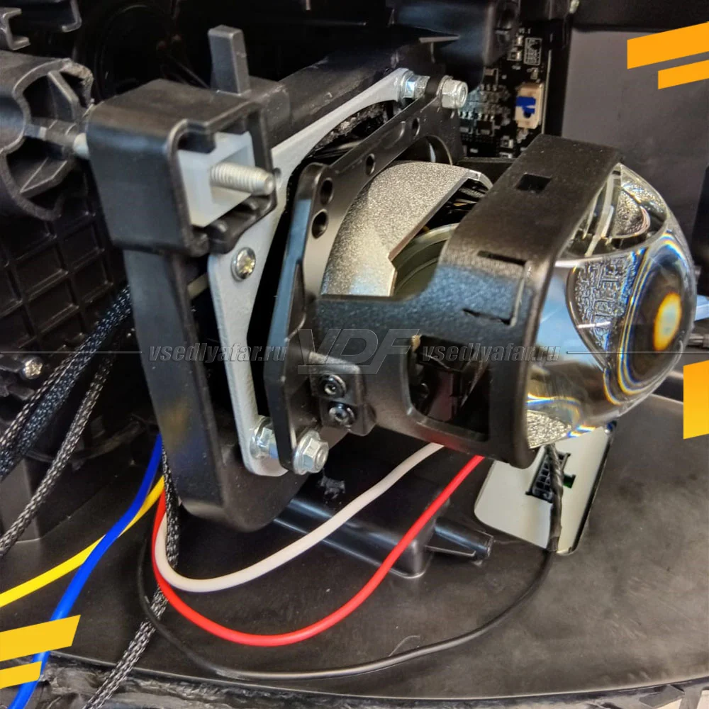 Переходные рамки для замены линз в фарах Haval F7 (2019-2023) Крепление Hella 3R