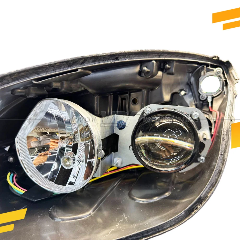 Рамки для замены линз в фарах Hyundai i30 2007-2012 Галоген
