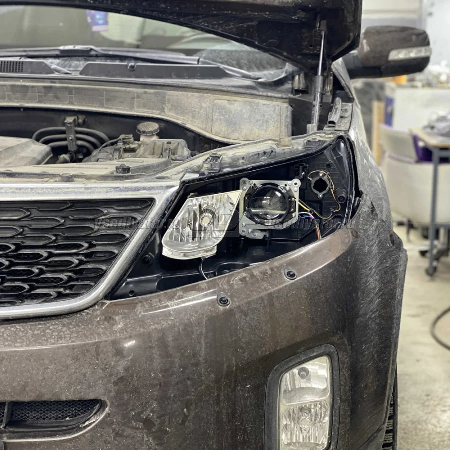 Рамки для замены линз в фарах Kia Sorento 2012-2021 Галоген