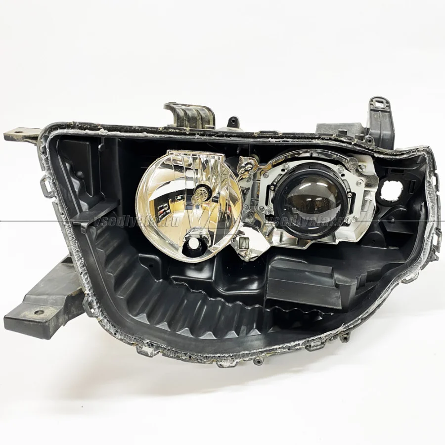 Рамки для замены линз в фарах Mitsubishi L200 2013-2016