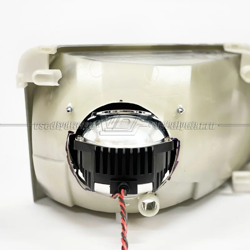 Пластины для установки линз в рефлекторные фары Крепление Hella 3R