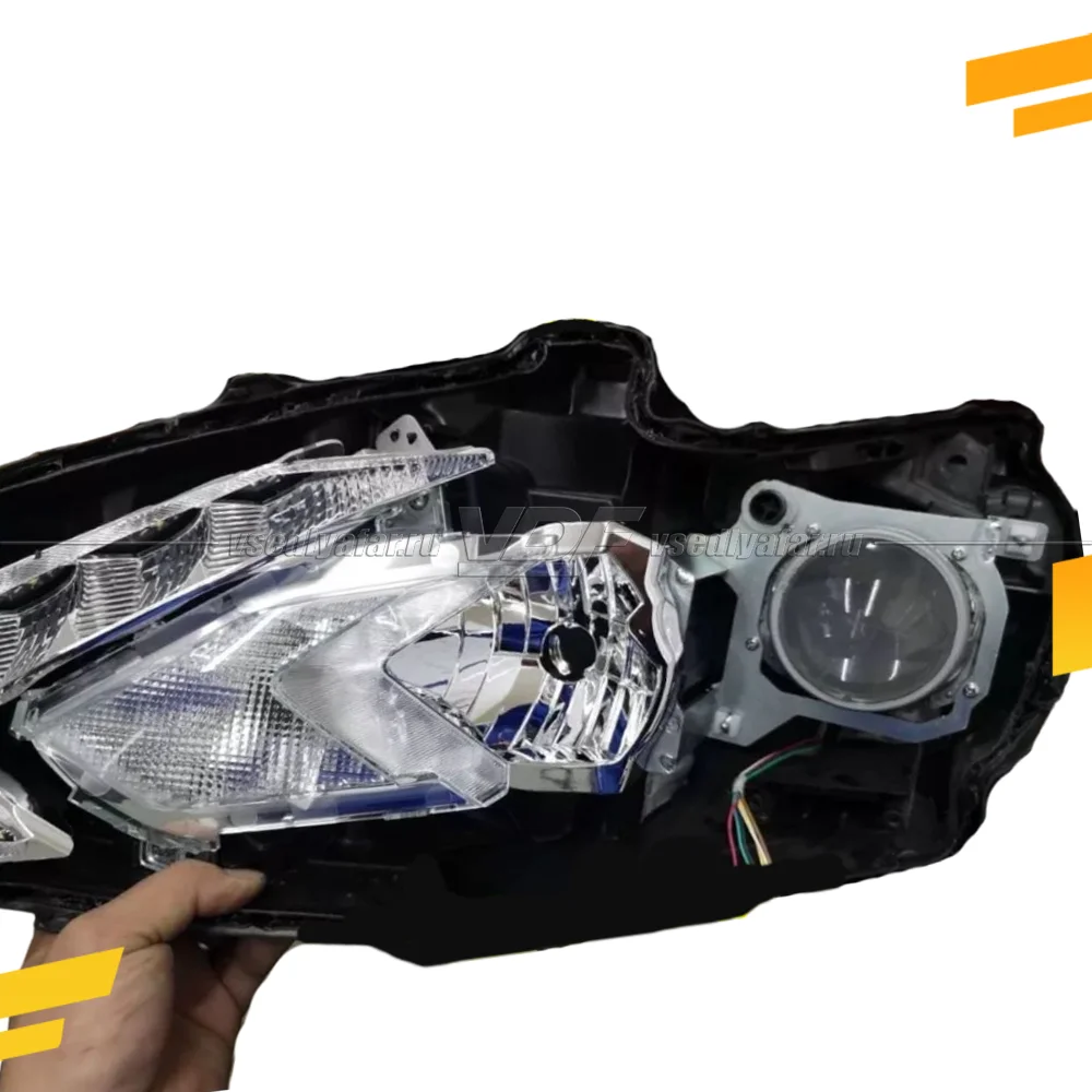 Рамки для замены линз в фарах Nissan Altima 2015-2018 LED