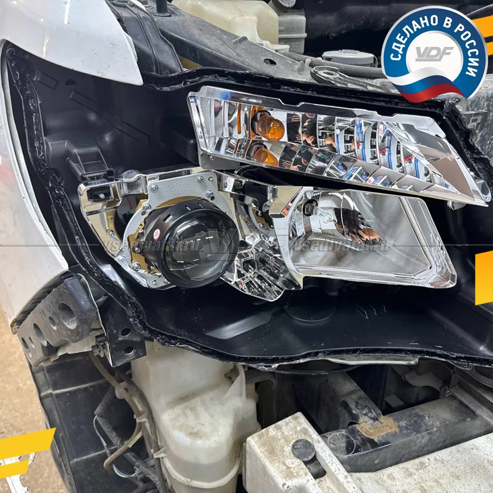 Рамки для замены линз в фарах Nissan Serena 2013-2016